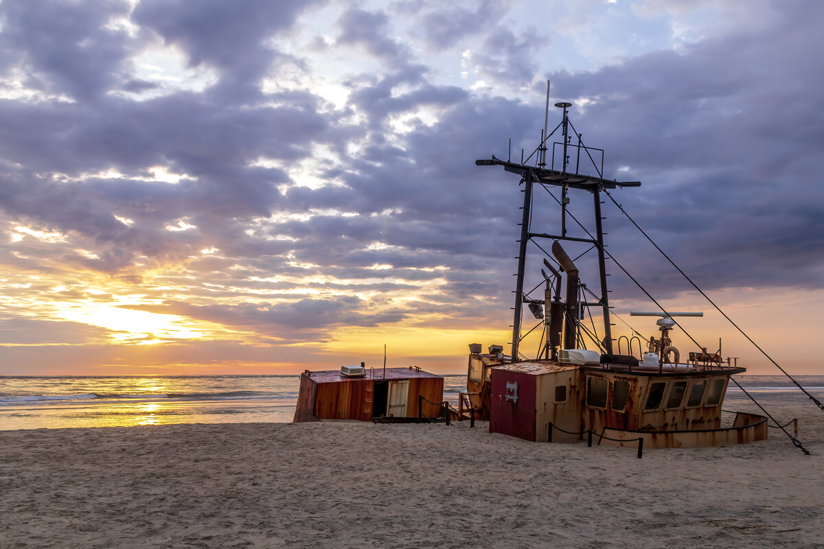 Shipwreck at Sunrise
